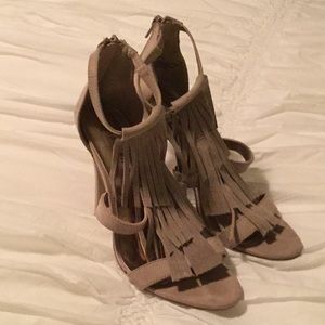 Steve. Aden beige suede shoes